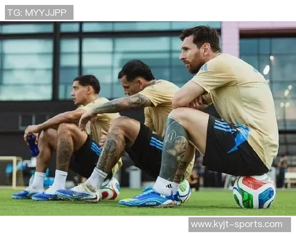 阿根廷国家队在迈阿密集训梅西已与球队汇合积极备战