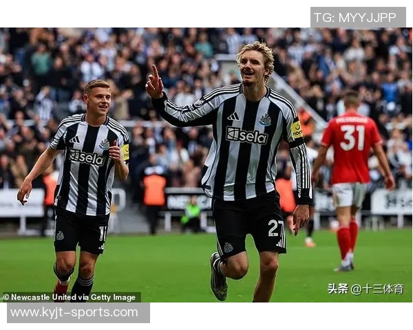 拜仁夏窗关注21岁中锋弗兰塞利诺意甲英超球队也表现出兴趣