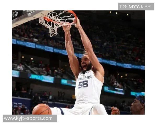 洛伊德替补出战表现惊艳高效得分助球队取得胜利