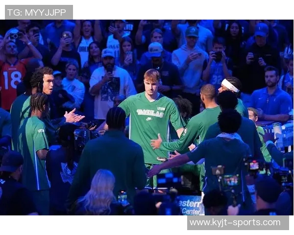 键盘侠调侃老六如人形吉娃娃太阳打架球员竟是马威而非狄龙