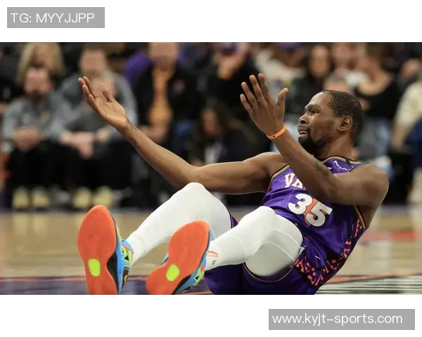 杜兰特强势突破帽掉戈贝尔芬奇不满遭罚一T引发争议