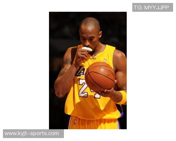 哈珀表现惊艳青少年后卫中仅次科比创下10场15分命中率60佳绩